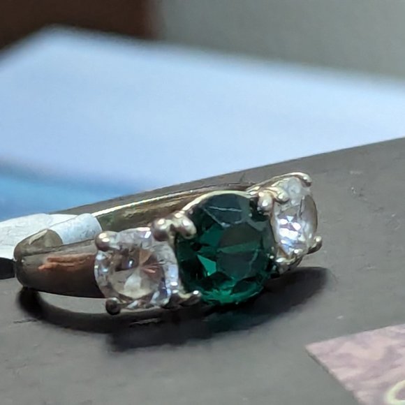 Promise ring Amazing Emerald Cz 1 Ct Green Ring Size 6 Exquisite Design Sterling - Picture 4 of 10